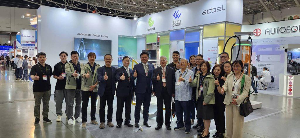 金仁寶亮相台北國際車用電子展 展示智慧移動整合布局 1 金仁寶集團14日聯合集團旗下金寶電子、康舒科技與仁寶電腦參展「台北國際車用電子展」。(圖/仁寶提供)