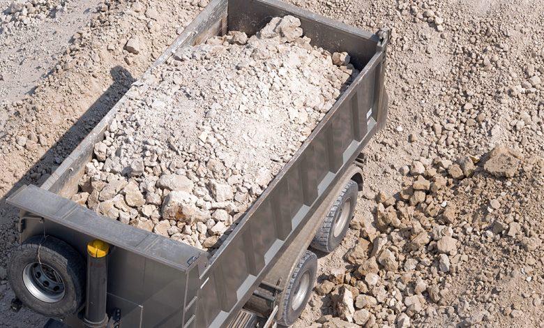 隨著關鍵礦產需求持續升溫，新創公司Earth AI正試圖用「垂直整合」改變找礦流程，從AI預測到樣本分析全面掌握，以加快探勘速度並提升效率。（圖／123RF）