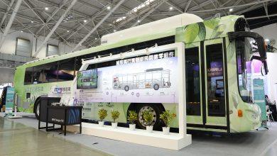 工研院開發台灣首輛16噸城際型氫能巴士，該車提供長途運輸純電動車（BEV）載重受限與充電耗時的解決方案，具備加氫15分鐘、巡航續航力可達420公里的高效能。（圖／經濟部提供）