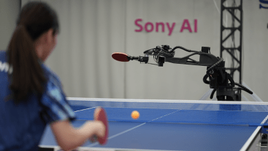 Sony旗下AI研究部門開發的桌球機器人Ace，在與人類高階選手的對抗中多次取勝。（圖／截取自Sony AI）