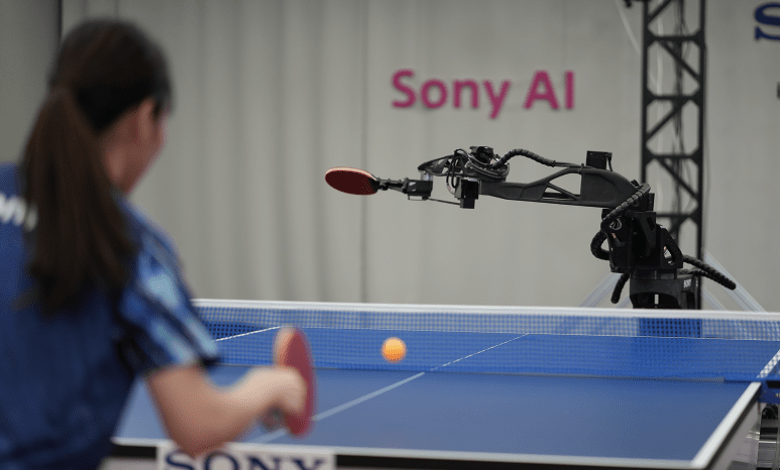 Sony旗下AI研究部門開發的桌球機器人Ace，在與人類高階選手的對抗中多次取勝。（圖／截取自Sony AI）