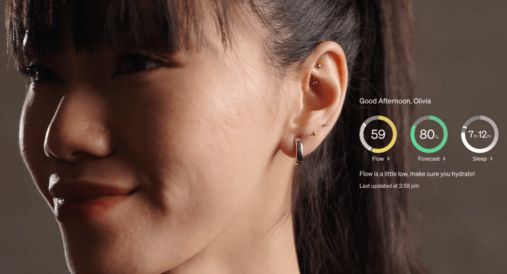 Lumia 2 智慧耳環可以追蹤血流，了解身體的真實狀況，融入永恆的珠寶設計之中，惠及所有人。（圖／擷取自lumia2官網）