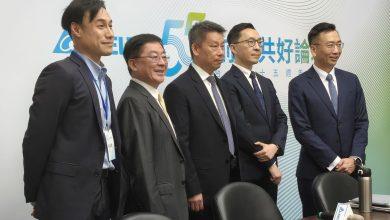 台達董事長暨執行長鄭平接受媒體聯訪時指出，台灣電網負載還沒有到臨界，主要是電力來源不夠。（圖／記者許若茵攝）