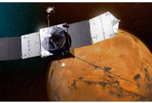 NASA MAVEN探測器藝術想像圖。MAVEN自2014年進入火星軌道，長期研究火星大氣流失機制，任務歷時超過11年。（圖／NASA/Goddard/University of Colorado/Laboratory for Atmospheric and Space Physics）