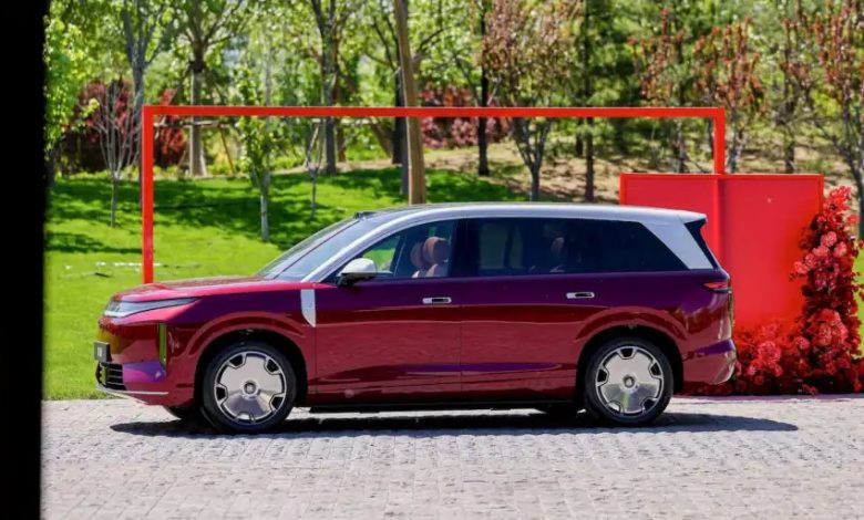 BYD flagship electric SUV orders 1