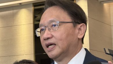 宏碁陳俊聖:下半年PC市場三大買氣分流 降規與延遲採購成關鍵 3 宏碁董事長陳俊聖分析,在價格壓力下,下半年的 PC 消費者需求將呈現「三種分流」的趨勢。(圖/記者 孟圓琦攝)
