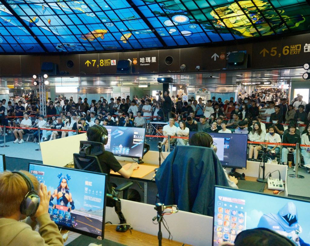 第六屆「全國電競青年錦標賽 x KAOHSIUNG ESPORTS SHOWDOWN」將於今年11月在高雄捷運美麗島站光之穹頂登場,屆時將展現高雄發展電競產業與推動人才培育的具體成果。(圖/高雄市政府提供)