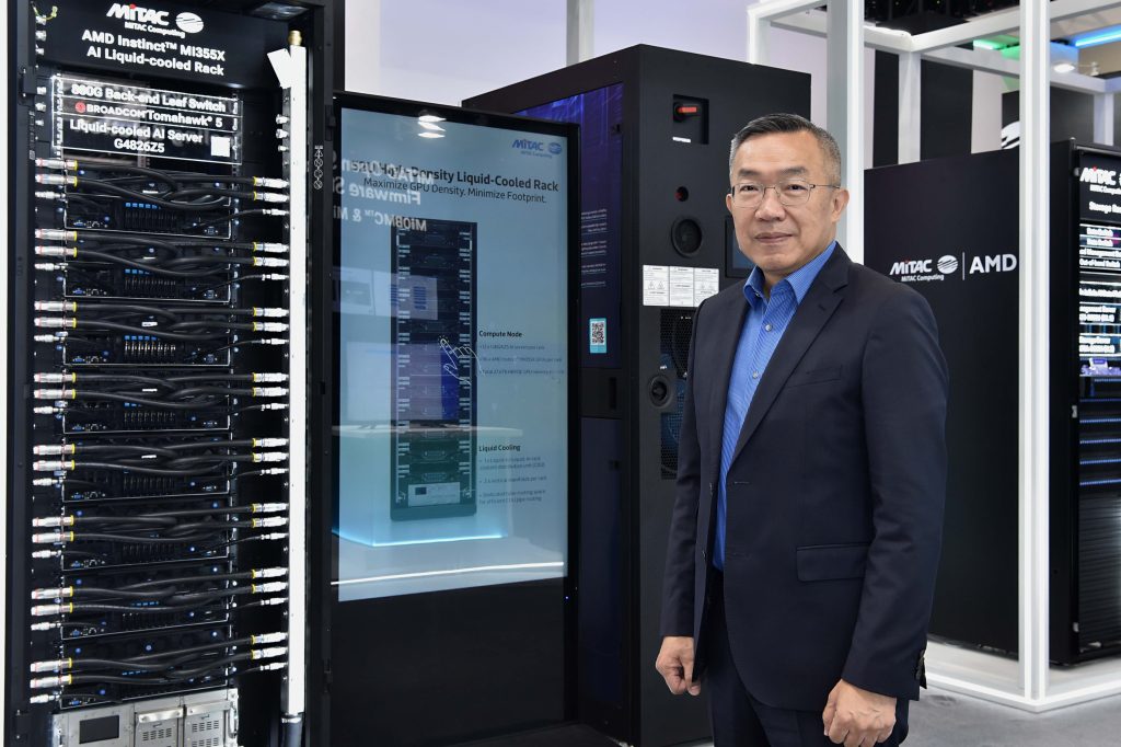 神雲科技總經理黃承德於COMPUTEX 2026分享神雲科技多元化-AI-解決方案與生態系整合成果。（圖／神雲科技提供）