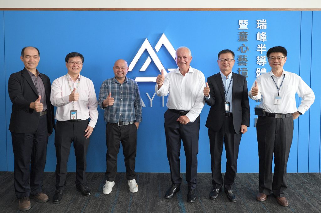 在經濟部產業技術司大力推動臺法產業創新研發合作機制下，工研院促成瑞峰半導體攜手法國新創NcodiN共同投入奈米雷射光電共封裝關鍵技術研發，盼能協助臺廠提升高效能運算與AI封裝市場的全球競爭力。（圖／工研院提供）