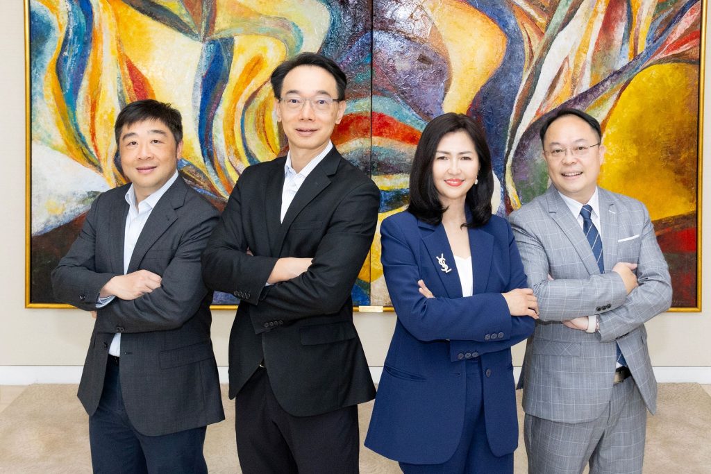 遠東商銀再次攜手SAS，推進智慧金融AI轉型。（左起：SAS台灣總經理龔律安、SAS 台灣暨香港金融事業群業務顧問部門負責人滕嘉敦、遠東商銀個人金融事業群副總經理張小倩、遠東商銀個人金融事業群行銷發展部部長盧宗毅）（圖／SAS台灣提供）