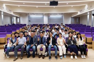 清華電機攜手微軟台灣研發中心開設「生成式AI實務與應用」課程，透過產學合作將最新AI技術導入課堂。.jpg