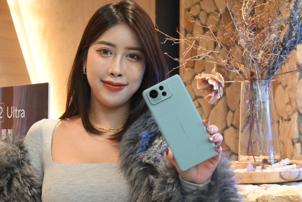 華碩 2026 暫推新機卻霸榜 7 席！Zenfone 12 Ultra 回收價破萬元奪 5 月增值王。（圖／傑昇通信提供）