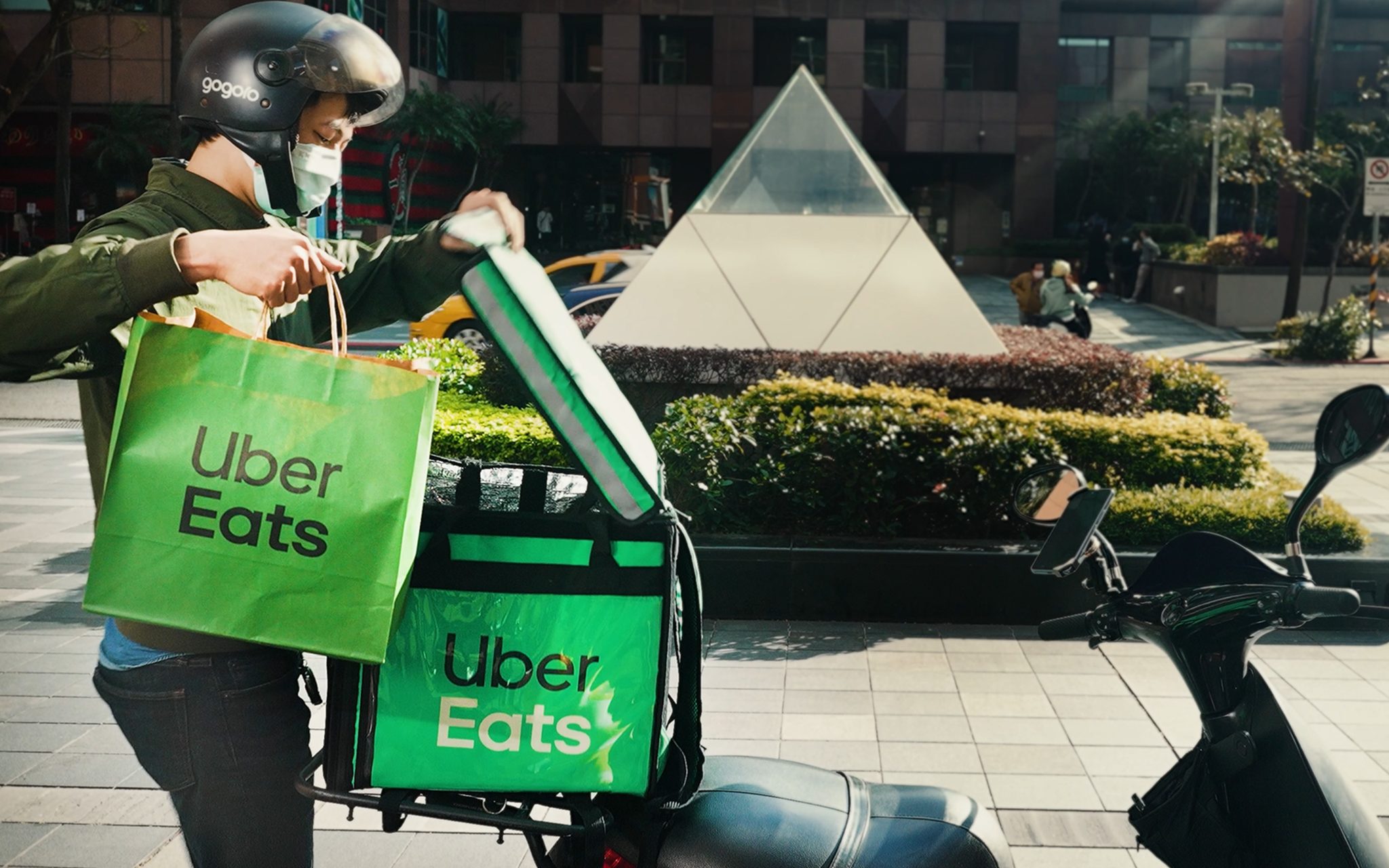 Uber Eats 拓花東雲林服務!首推即時提領與導師計畫