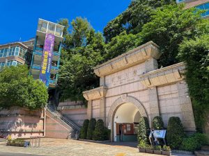 世新大學人文社會學院推動跨域教育，結合語言、人文、社會科學與數位科技培育多元人才。（圖／世新大學提供）