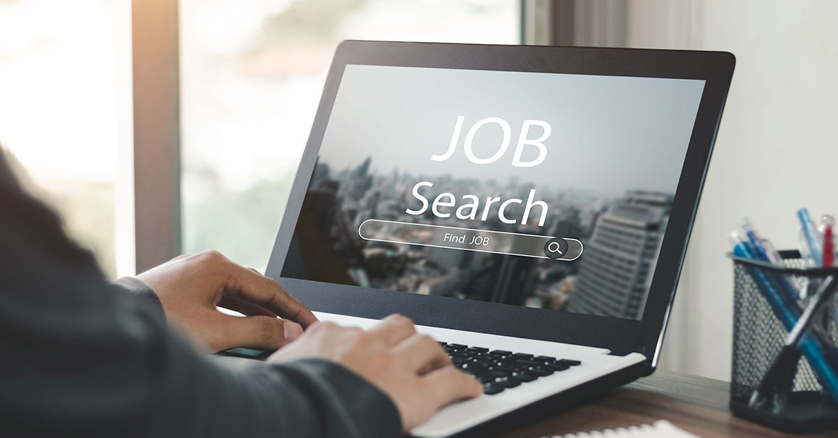 履歷不只是列出工作經歷，更要清楚展現自己的價值，面試才會加分。（圖／123RF）