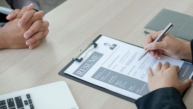 投遞不同職稱履歷都要重寫嗎?專家揭「客製化」迷思:改這些就夠了 3 在新鮮人求職市場競爭日益激烈的情況下,面試過程中,除了履歷之外,重要的是展現積極度與韌性。 (圖/123RF)