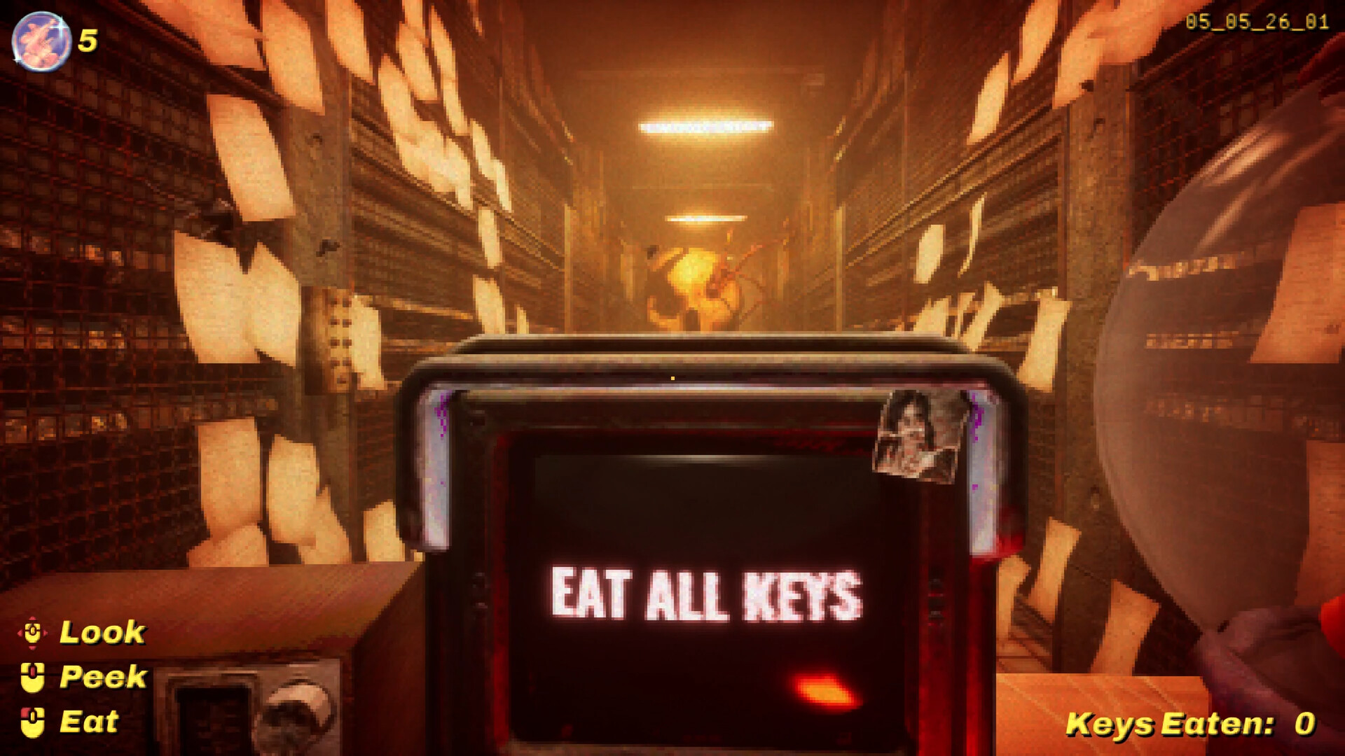 怪奇新作《KEYKRUNCHER》亮相:你能治癒「想吃鍵盤」的怪病嗎? 3 KEYKRUNCHER™的研發過程中,許多鍵盤都受到了損壞。你就是鍵盤粉碎機!(圖/截取自steam)