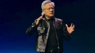 感念三十年救命恩情!黃仁勳感性同台SEGA高層 首曝《VR快打》新作實機畫面 6 黃仁勳曾多次表達對世嘉的感激之情,近日也前往日本與首相高市早苗和軟銀集團董事長孫正義會面。(資料圖/記者 孟圓琦攝)