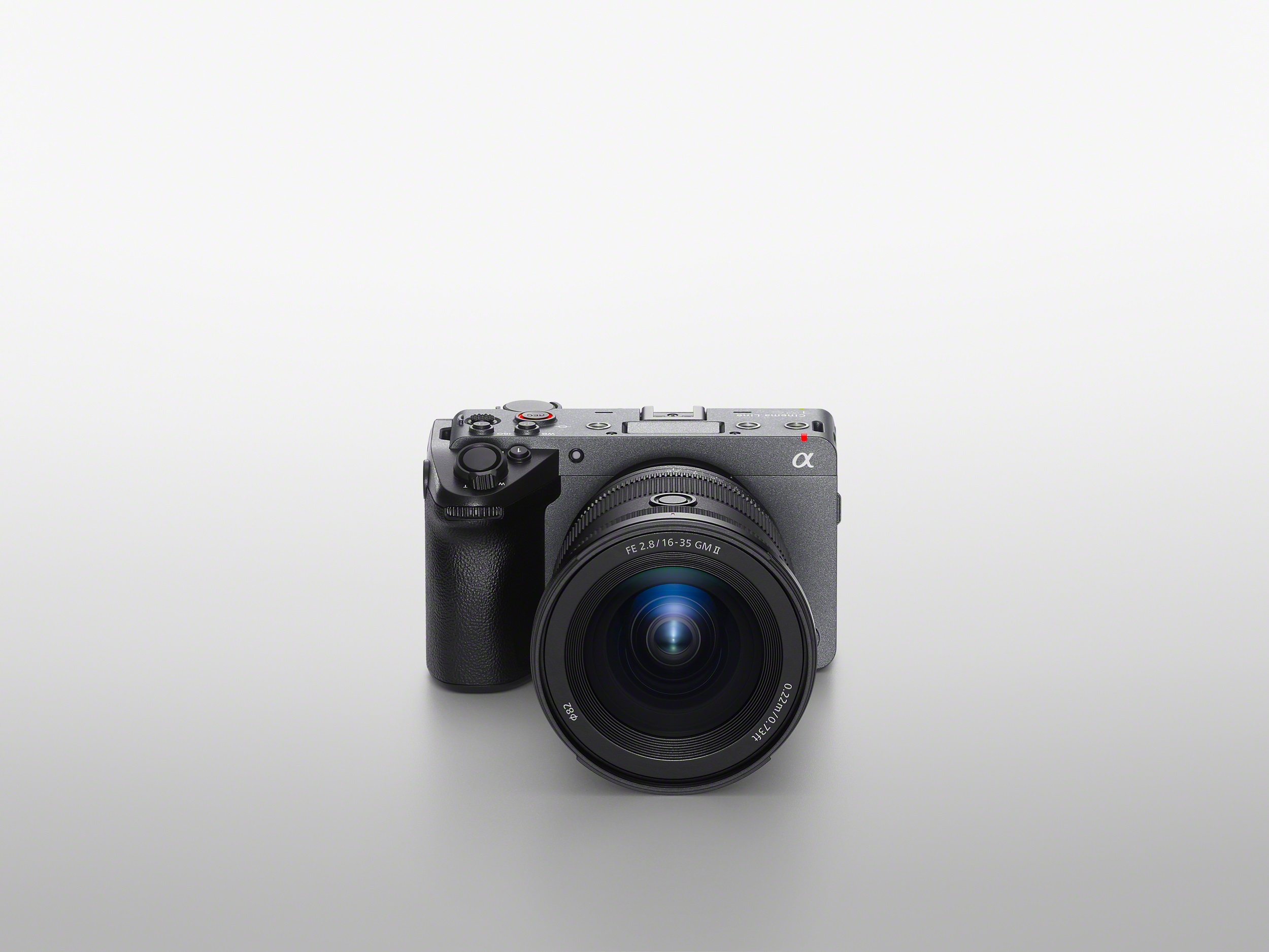 Sony 今（28 ）日宣布 Cinema Line 系列全新 FX5 全片幅電影機即將在台上市。（圖／SONY提供）