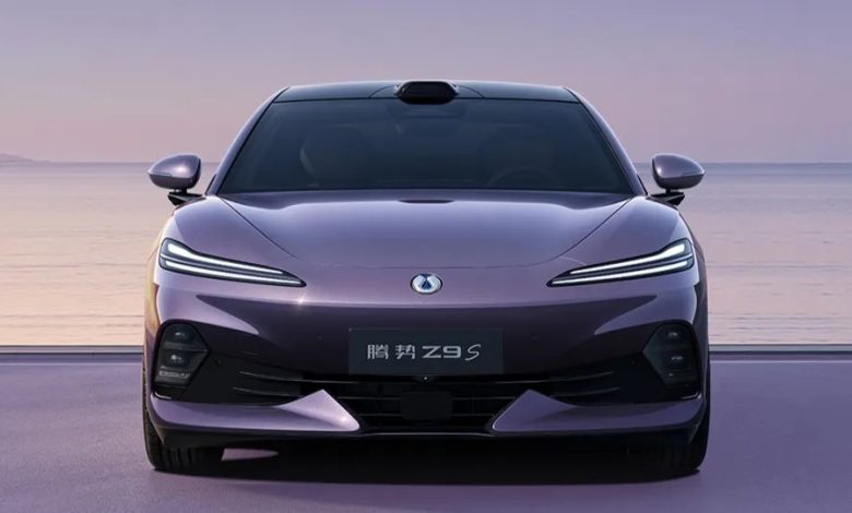 BYD Denza Z9S front