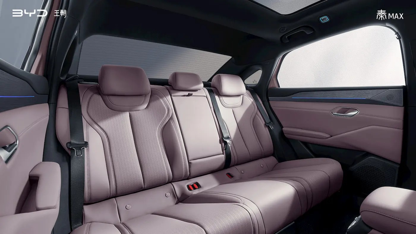 比亞迪秦Max亮相 搭載閃充技術、續航最高630公里 2 BYD Qin Max EV interior 2