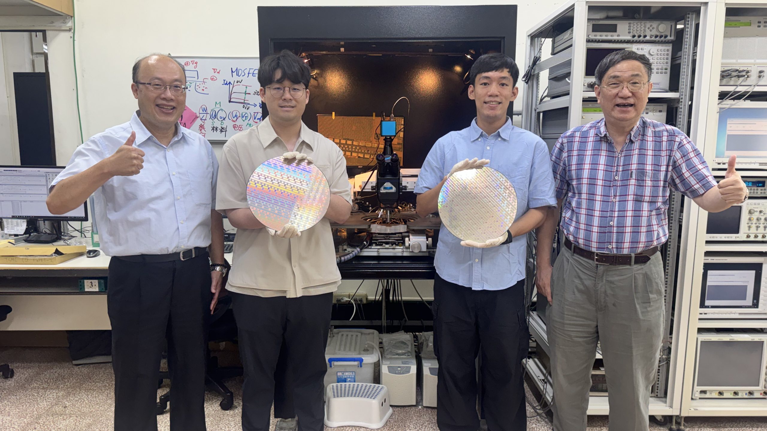 未畢業先獲台積電聘書!中山大學兩博士生獲TSIA獎學金 1 IMG 3741修 scaled