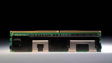 英特爾暗示重返記憶體市場 陳立武點名3D堆疊架構瞄準記憶體瓶頸 3 Intel optane DC Persistent 3 scaled 1
