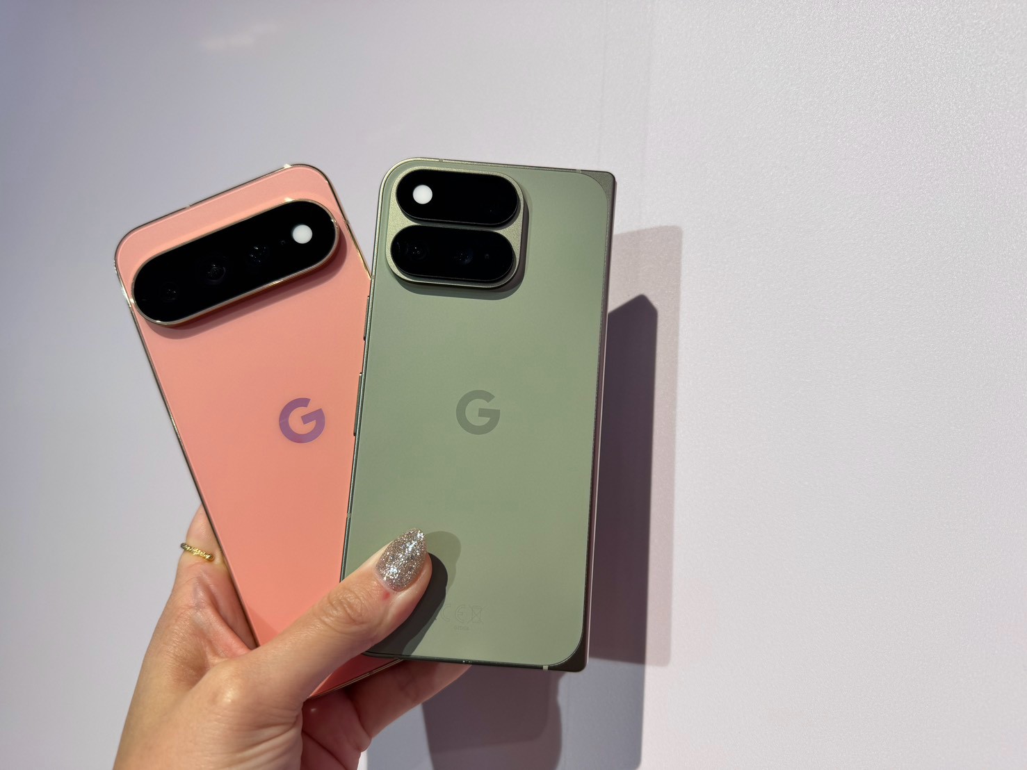 Google傳2027年將Pixel產線全數撤出中國 同步逆勢擴大出貨 3 全新 Google Pixel 11 系列日前甫正式發表,共推出 Pixel 11、Pixel 11 Pro、Pixel 11 Pro XL 與摺疊旗艦 Pixel 11 Pro Fold 四款機型,預計 8 月 20 日在台開賣。(資料圖/記者 孟圓琦攝)