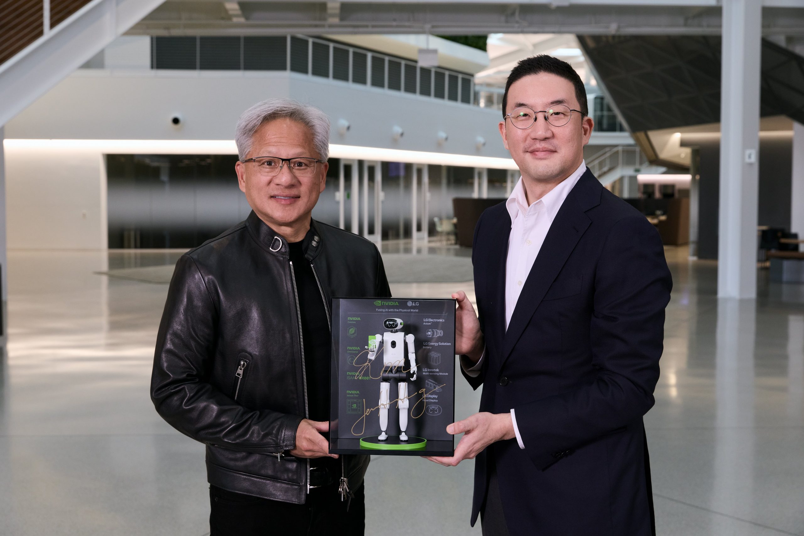 輝達攜手LG布局實體AI 雙足人形機器人、Vera Rubin AI工廠2027登場 1 NVIDIA LG scaled 1