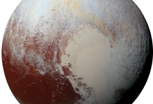 NASA「新視野號」太空船於2015年7月14日拍攝這張冥王星的高解析度增強色彩影像。（圖／NASA/Johns Hopkins University Applied Physics Laboratory/Southwest Research Institute）