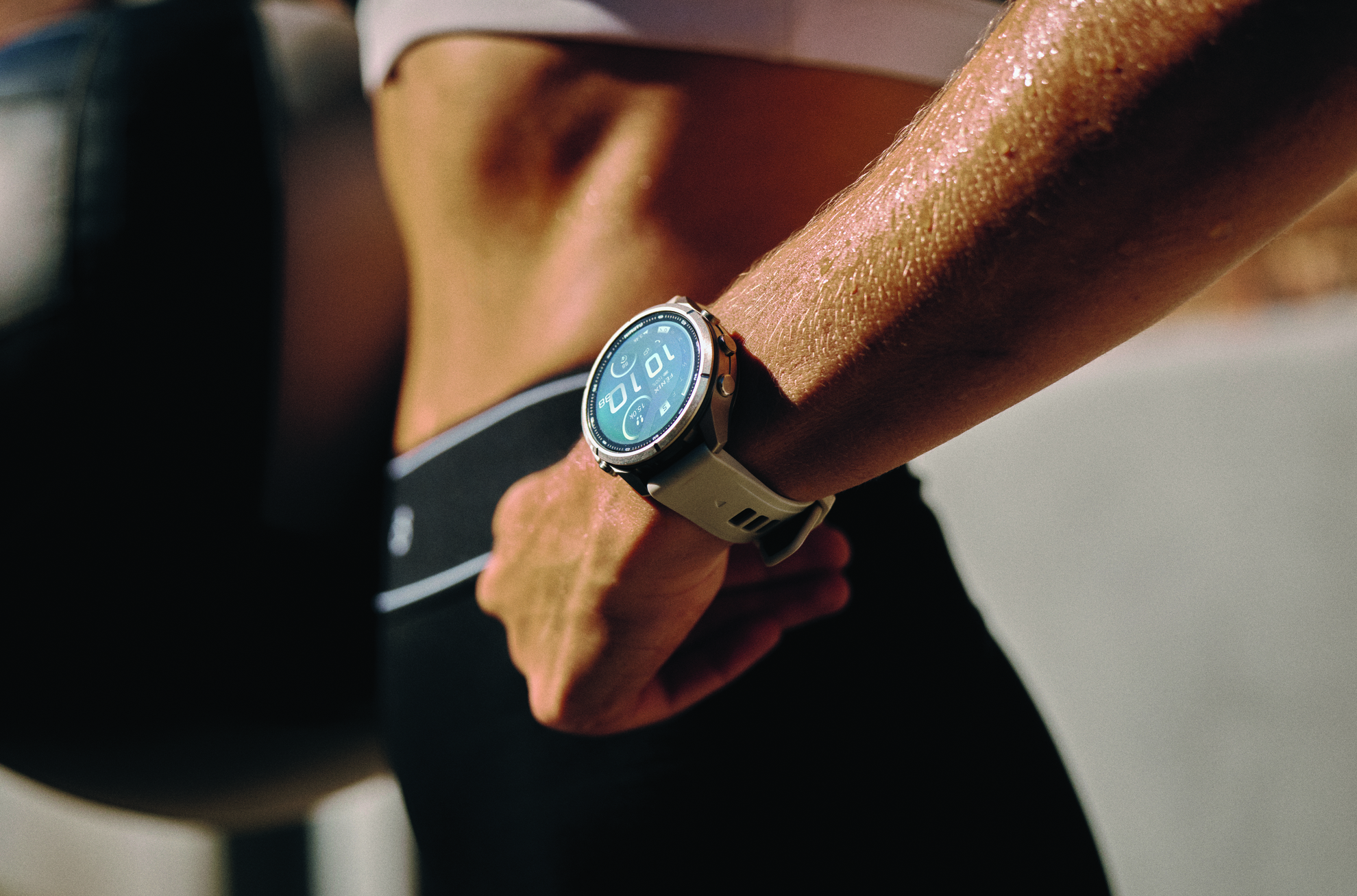 Garmin fēnix 9 全系列記憶體提升 50%、效能提升 30%、儲存空間擴充 2 倍,並全新加入「Garmin Epic」串聯最長達 92 天運動紀錄。(圖/Garmin提供)