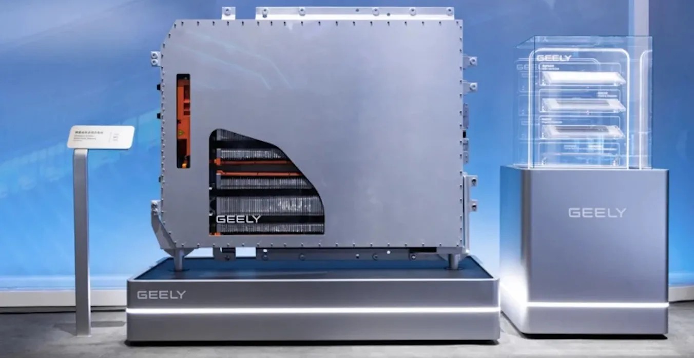 吉利固態電池能量密度上看500Wh/kg 續航力拚破千公里、2027年展開試點部署 1 geely sold state battery