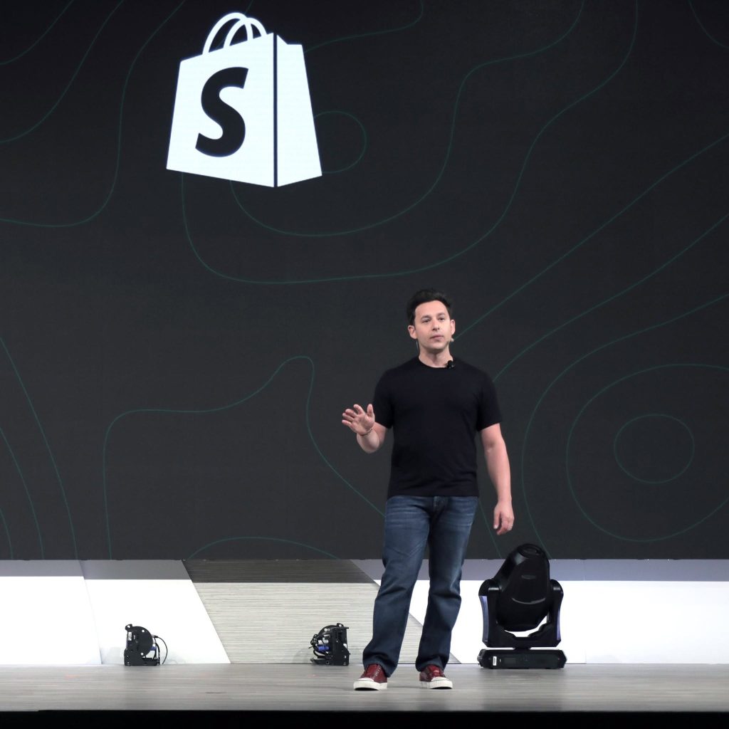 Shopify總裁Harley Finkelstein表示,人工智慧正讓創業變得比以往更加容易,並認為AI將帶動「創業黃金時代」的到來。(圖/Shopify FB)