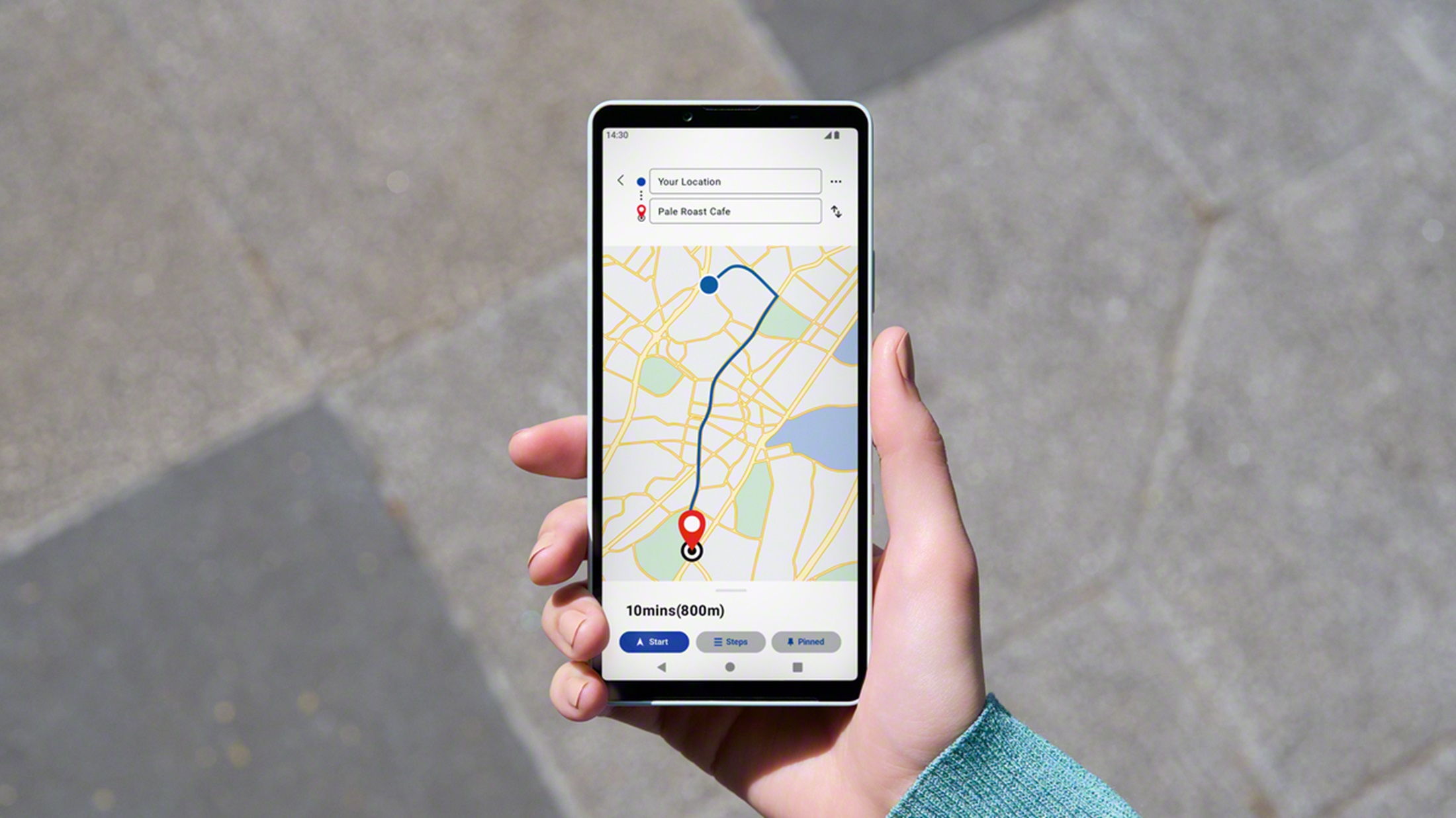 Xperia 10 VIII 採用較前代升級約 50% 的螢幕亮度，讓使用者在戶外也能更輕鬆地觀看螢幕。（圖／SONY提供）