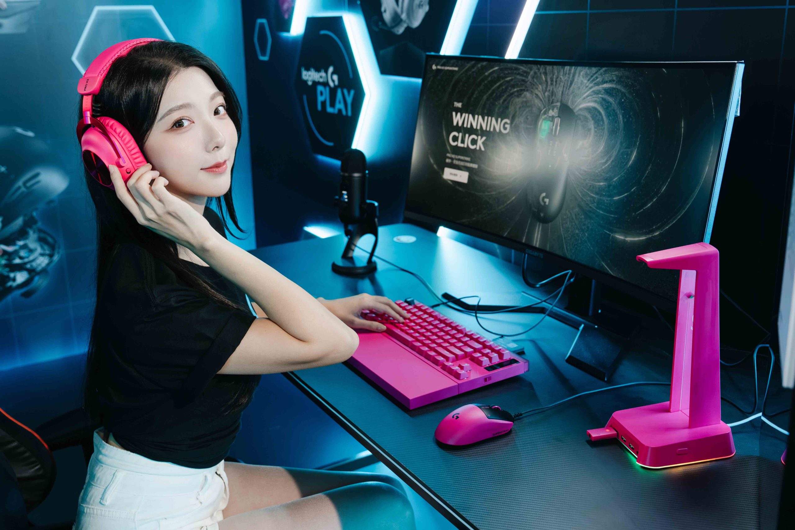 Logitech G 電競新品齊發!攜 14 款裝備參展 WirForce、滿額再抽好禮 3 Logitech G PRO 系列推出 PRO X3 SUPERSTRIKE、PRO X2 RAPID、PRO X 3 LIGHTSPEED。(圖/Logitech G提供)