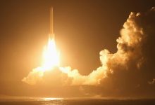 日本H3火箭於2026年10月20日（週二），從日本南部鹿兒島縣的種子島太空中心發射升空。（圖／Naoki Hiraoka、美聯社提供）