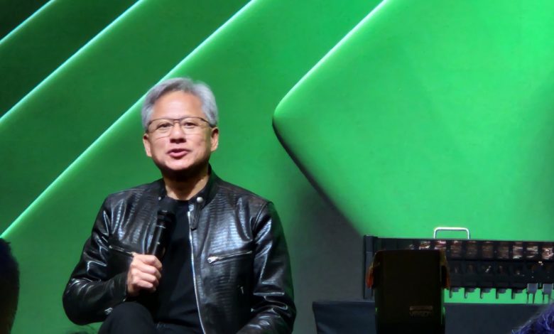 全球AI教父輝達（Nvidia）執行長黃仁勳於受訪時表示，若合作夥伴將其晶片用於開發具風險或不安全的AI軟體，將不排除斷供晶片。（資料圖／記者 孟圓琦攝）