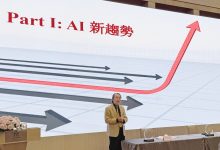 前Google台灣董事總經理簡立峰揭企業轉型關鍵，數位員工將重塑組織。（圖／記者蕭惟珊攝）
