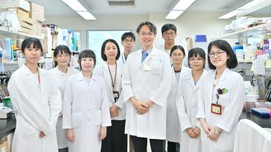 台灣首度發現新型抗藥性肺炎克雷伯氏菌!研究登美CDC期刊示警 3 林邑璁醫師實驗室團隊 1
